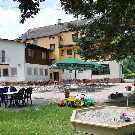 Gasthof Anker فندق بيرسبرون